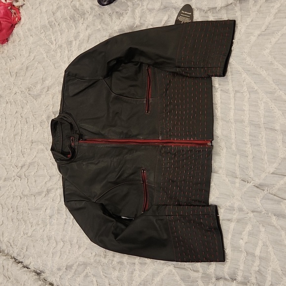 Black leather Tina Brunelli jacket with red detail size GG, new with tags! - Picture 2 of 12